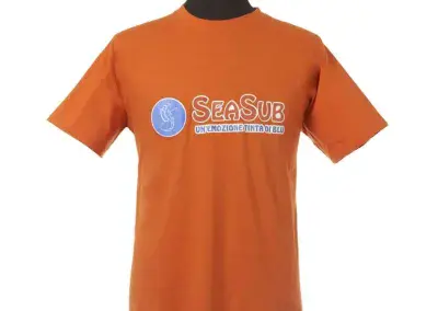 T-shirt arancione